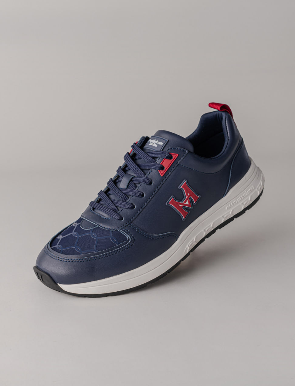 -Hombre-Astro-Naval-tenis-